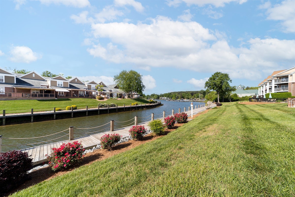 Harbor View - Lake Norman Vacation Condo - Dogs OK