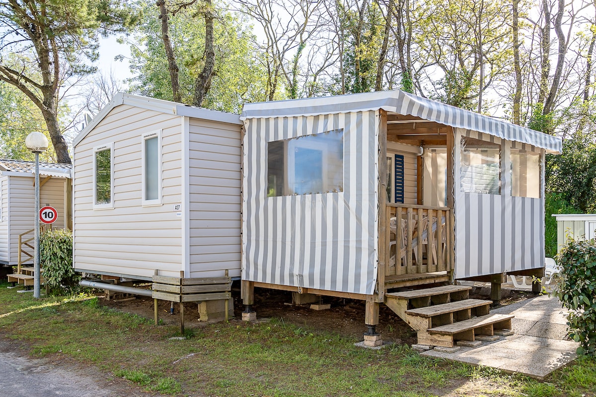 Mobilhome à 2kms plage et commerces