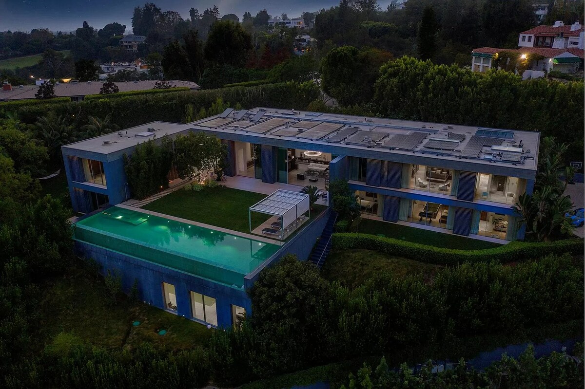 Perugia Way: Modern Luxury Masterpiece in Bel Air