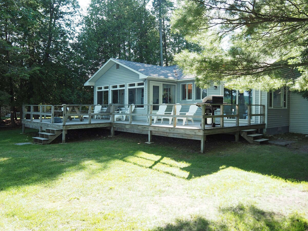 NEW!  Birch Cove Bungalow - Gorgeous Lakefront!