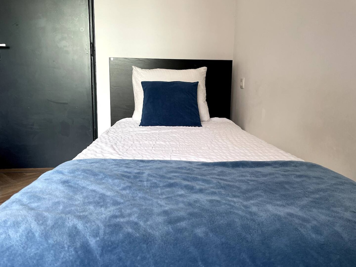 1 bed room small | newly renovated