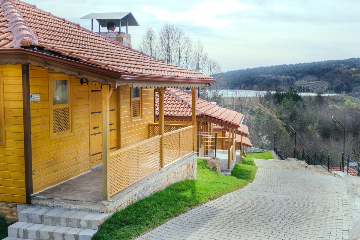 Bungalow w Fireplace in Nature in Bursa