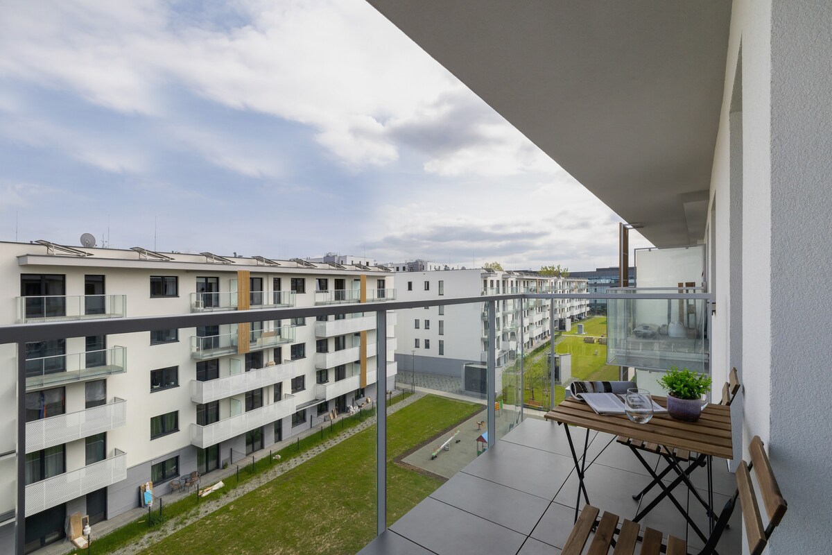 Modern Apartment | 1 bedroom | Balcony