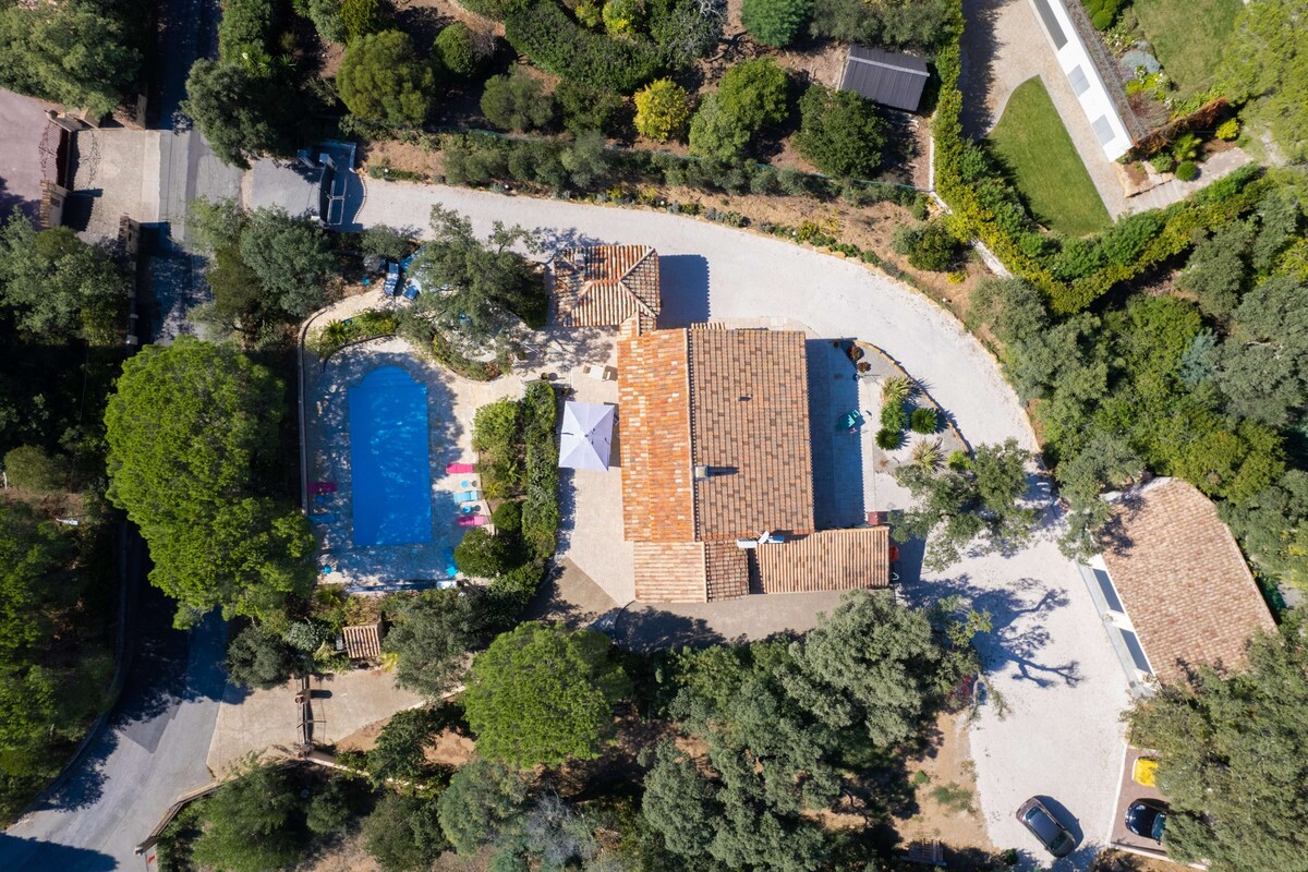 Villa 4 * avec piscine aux Issambres, 8 couchages