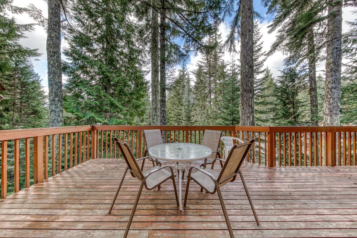 5BR Mountainview | Hot Tub | Deck | W/D