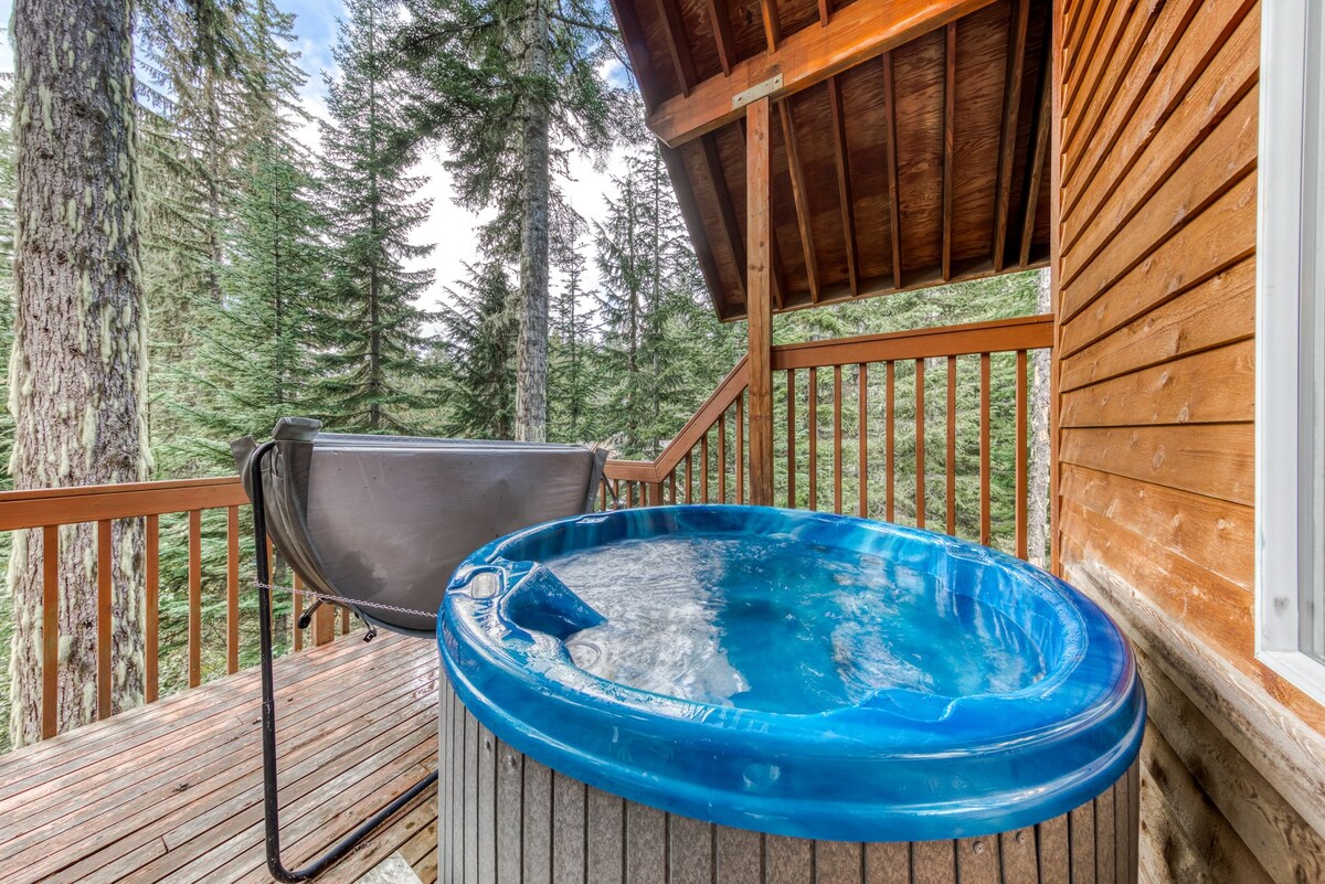 5BR Mountainview | Hot Tub | Deck | W/D