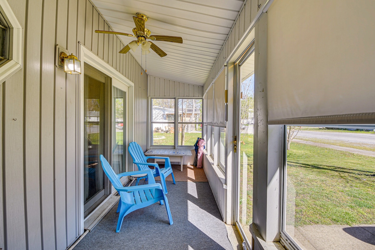 Harrisburg Home w/ Private Yard + Screened Porch!