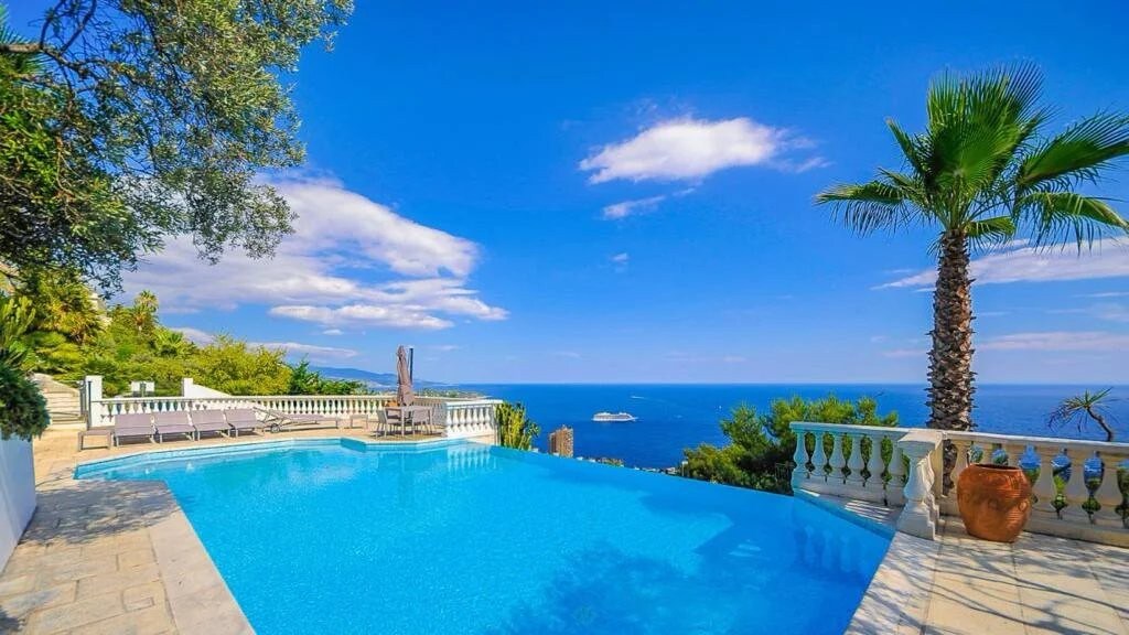 Beausoleil Apartment with sea view near Monaco