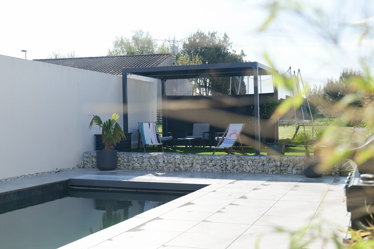 Maison récente, piscine, proche océan Les Sables 6