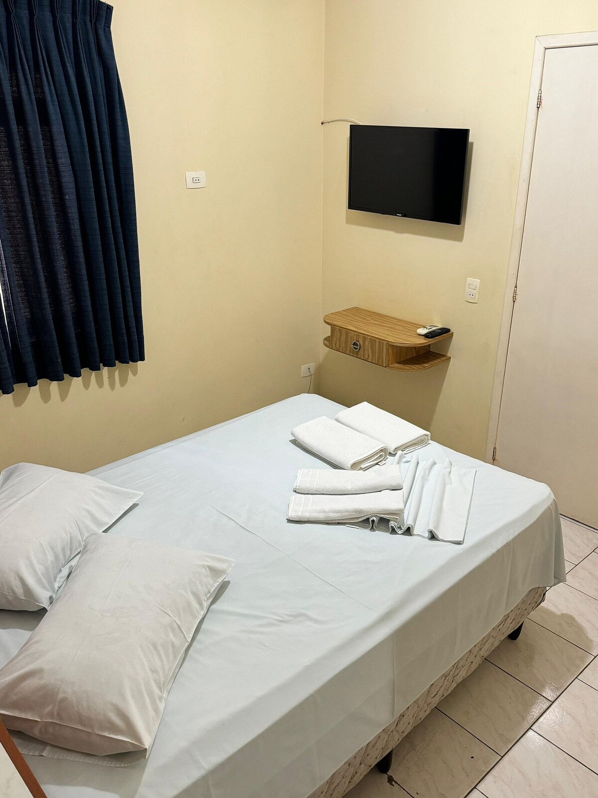 Quarto hotel - Cama Casal