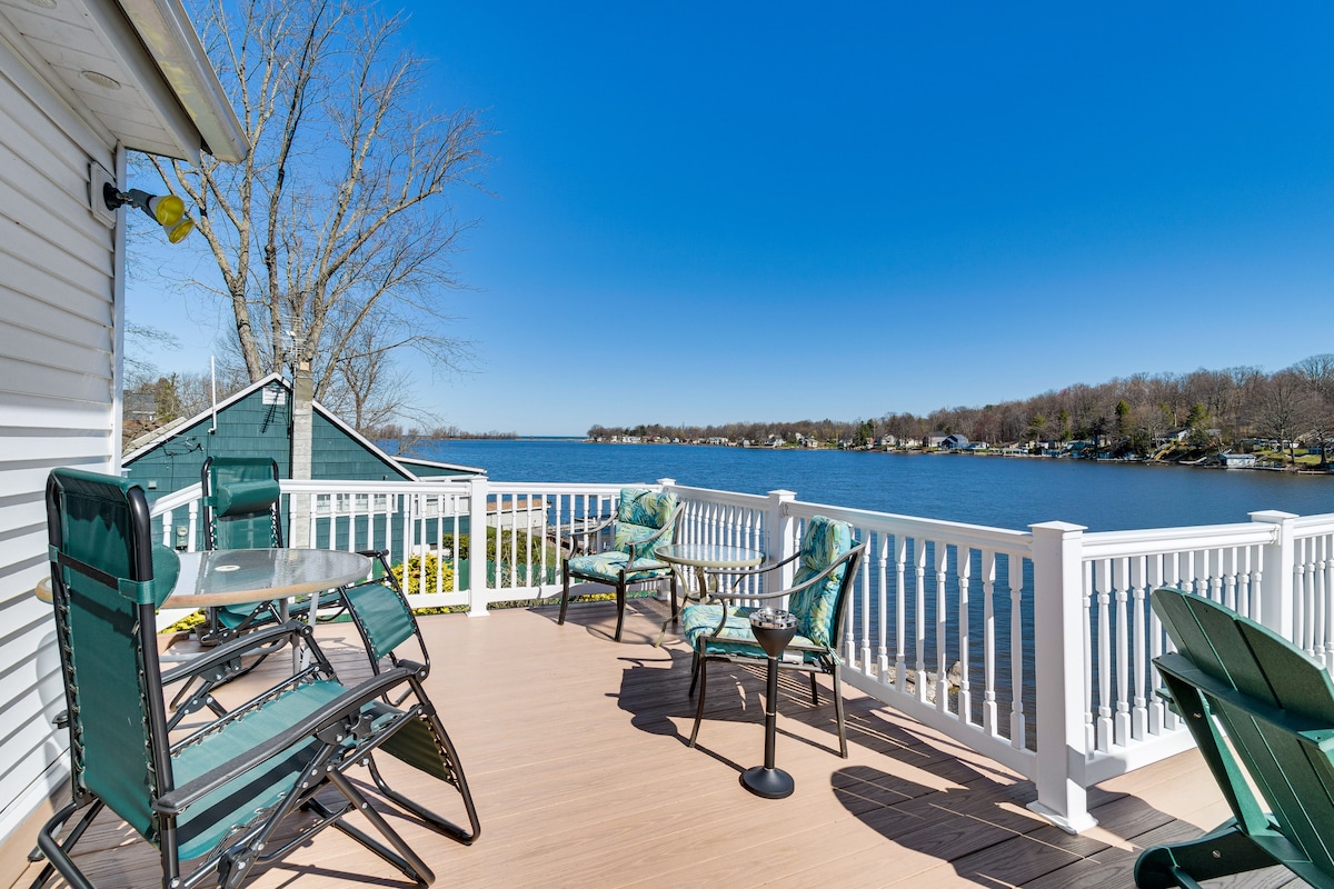 Waterfront Wolcott Vacation Rental w/ Deck & Views