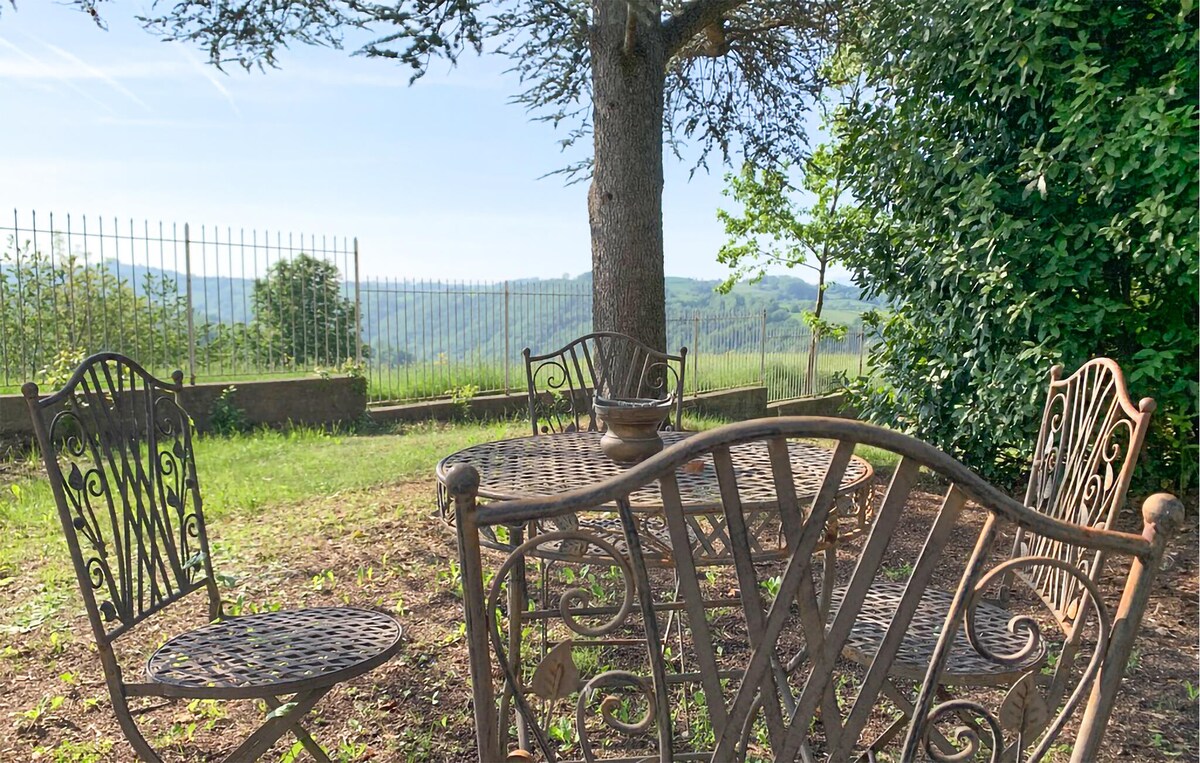 Cozy home in Marsaglia with kitchen