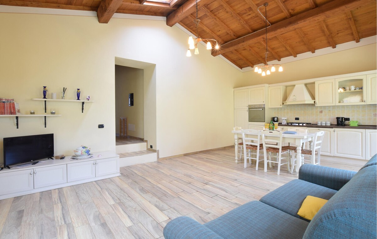 Gorgeous apartment in Borgo a Mozzano with WiFi