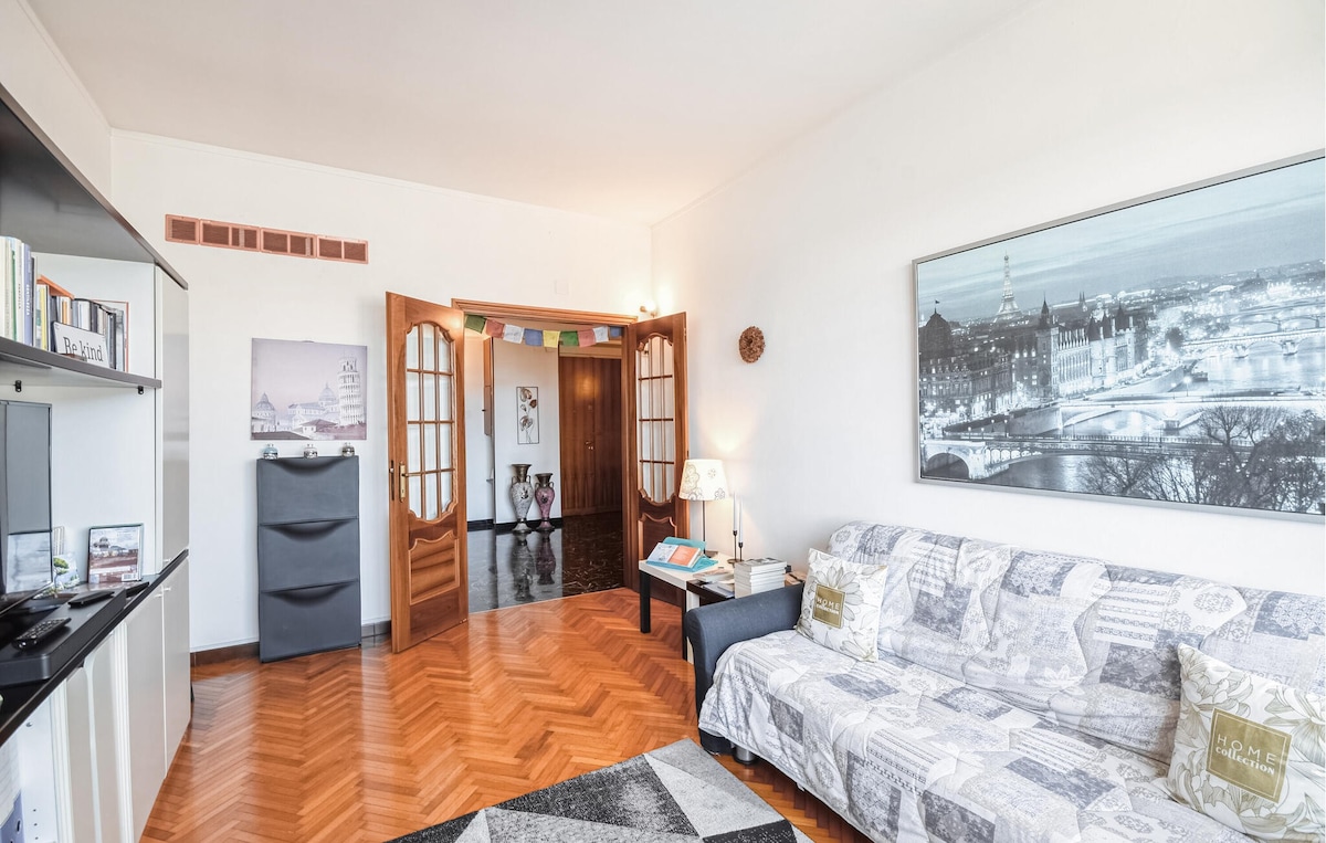 Nice apartment in Genova with WiFi