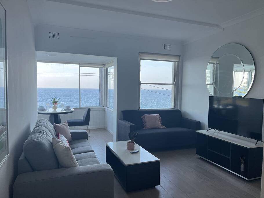 Ocean View 1 Bedroom Unit Near Maroubra Beach