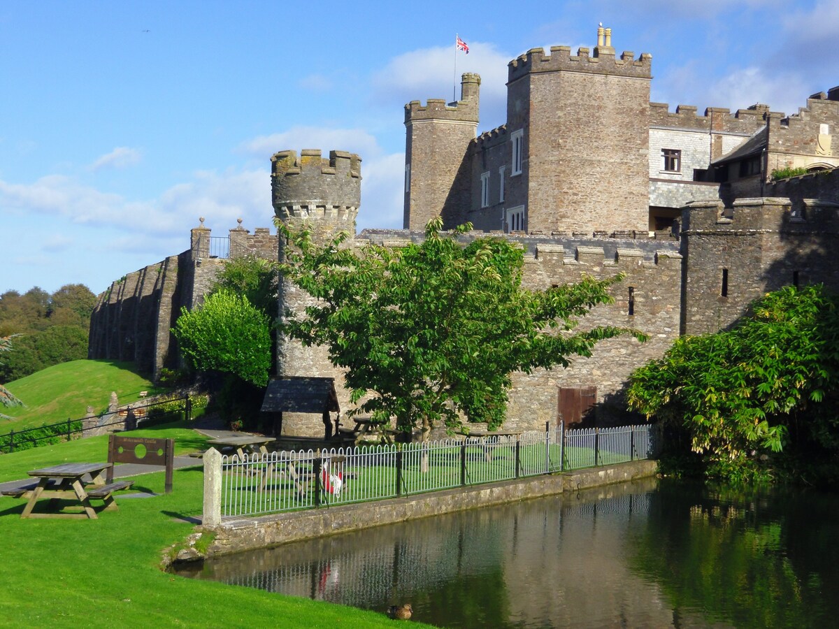 Watermouth Castle, Harbour Apartment