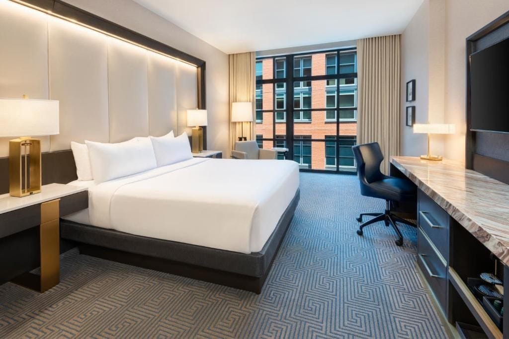 Standard Room Near District Square At Wharf WDC