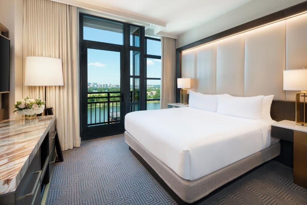 Standard Room Near District Square At Wharf WDC