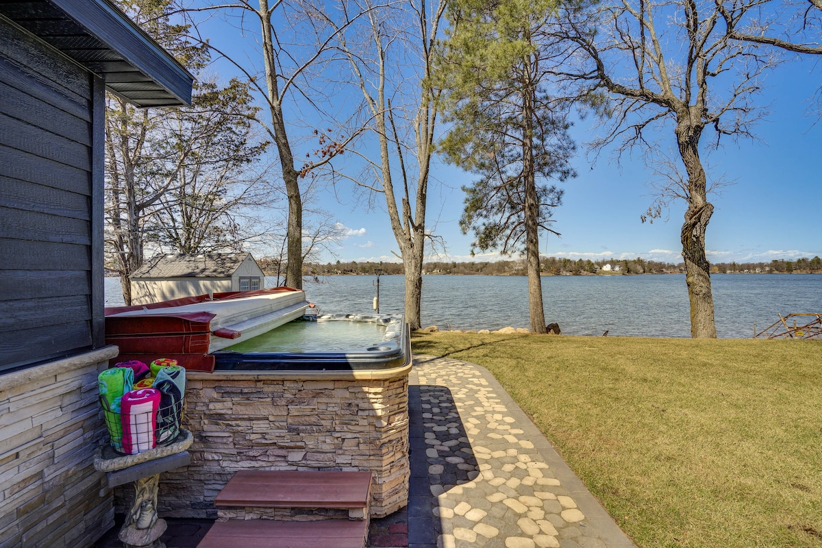 Stylish Lakefront Cabin in Zimmerman w/ Hot Tub!