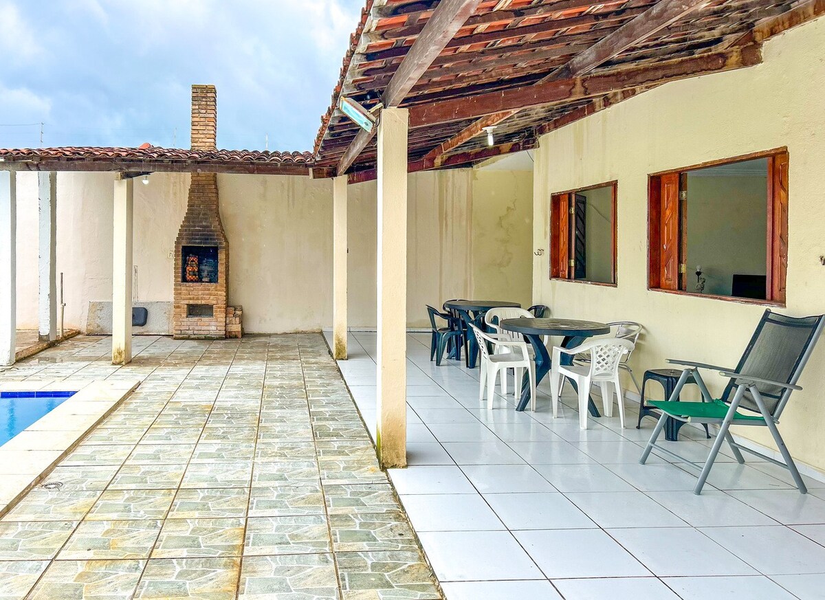 Casa com piscina a 350m da Praia do Croá / Alagoas