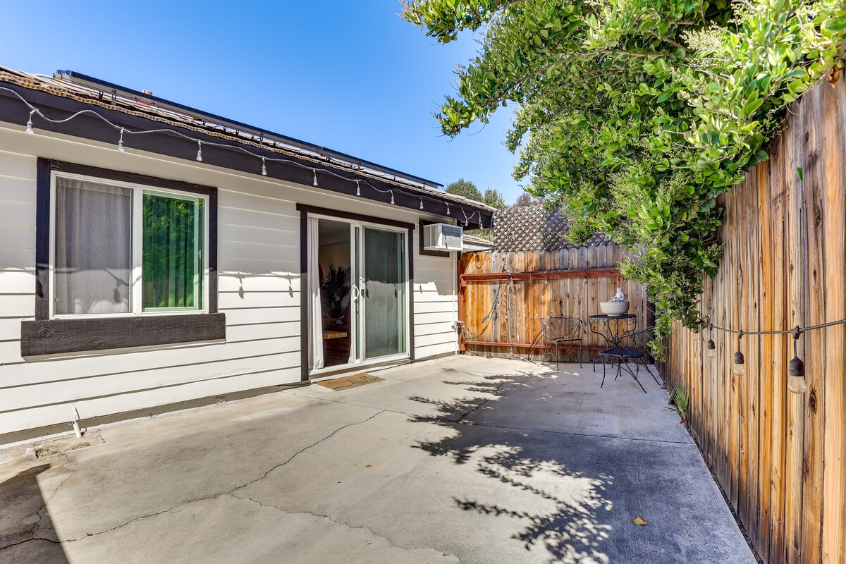 Charming Home w/ Patio ~ 3 Mi to Old Town Temecula