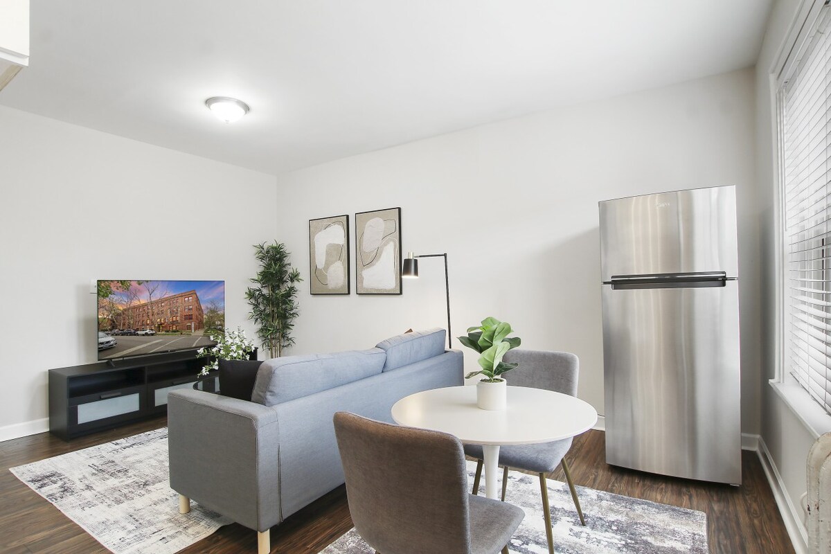 Modernly Equipped 1BR Apartment in Hyde Park