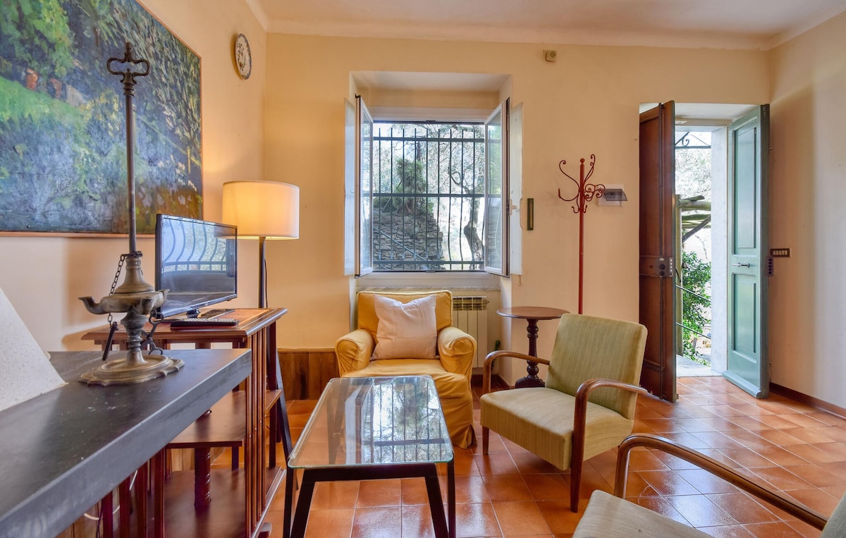 Lovely home in Camogli with WiFi