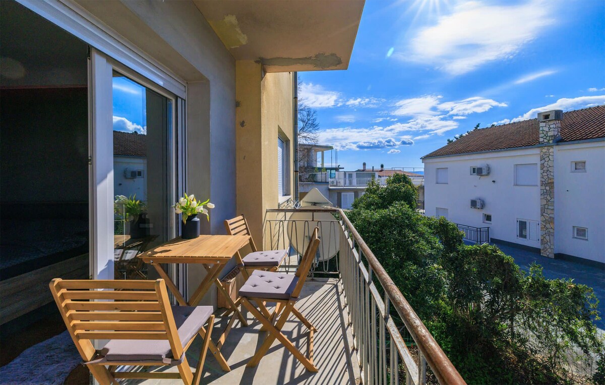 Lovely apartment in Crikvenica with WiFi