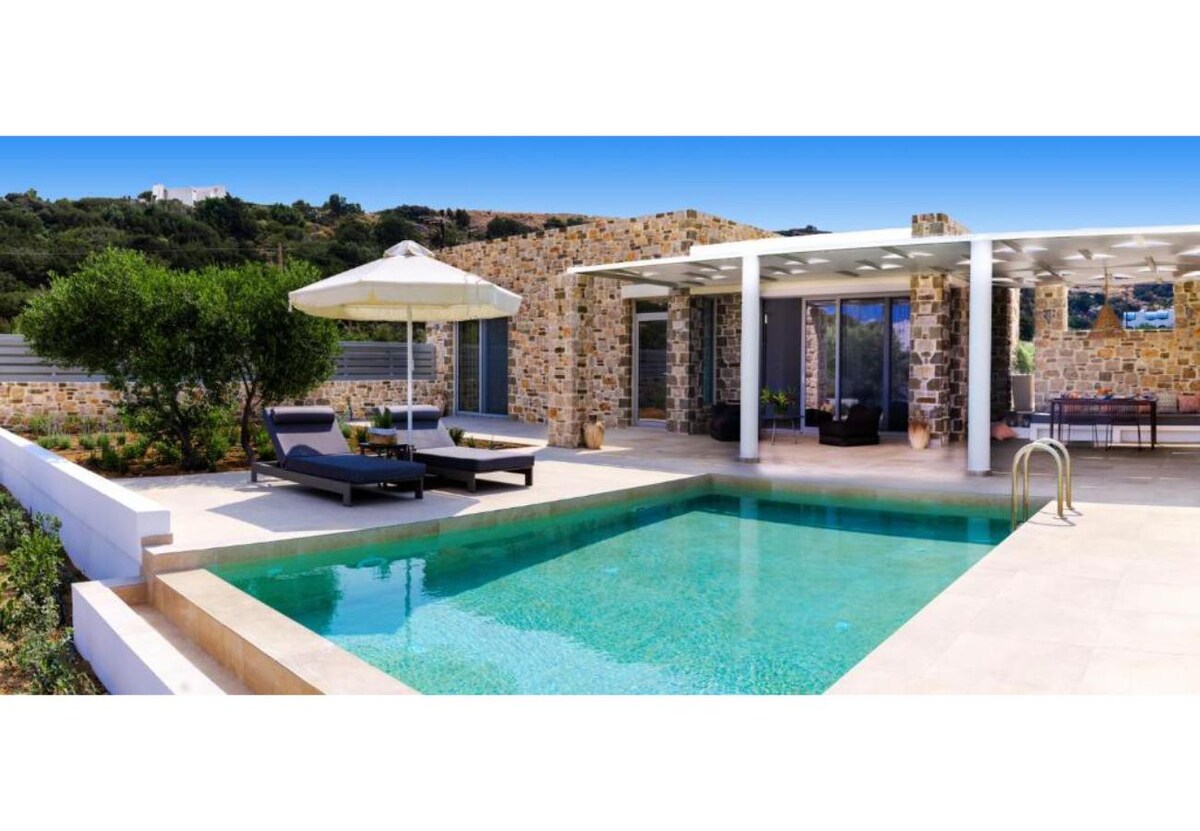 Orelia Luxury Superior Villa