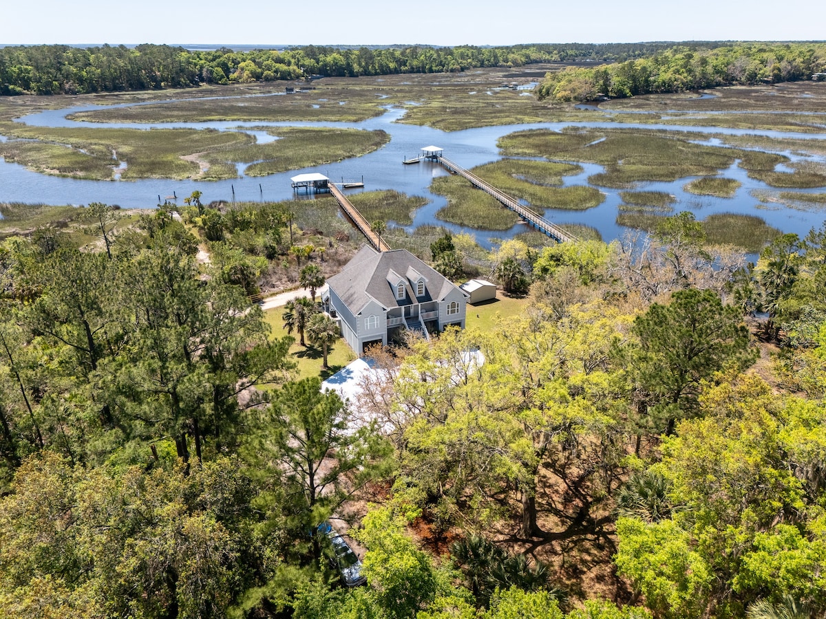 Deepwater Dock, Kayaks, Marsh Views, Sleeps 10!