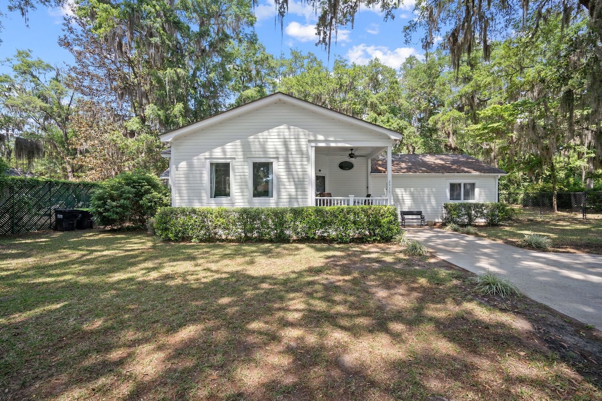New listing - historical home in mossy oaks