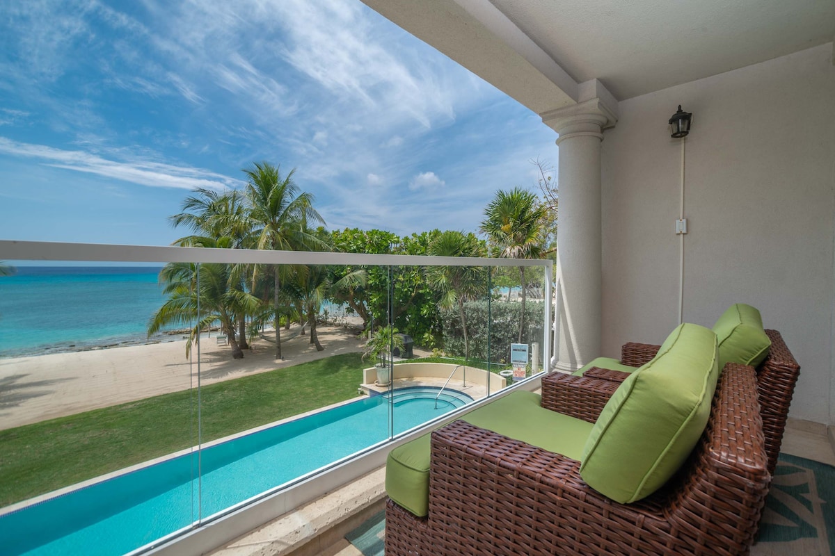 Sea Breeze #3 by Grand Cayman Villas