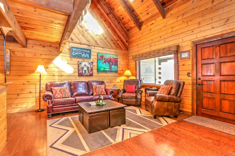 Fireplace | Large Deck | WiFi | Webb Cabin
