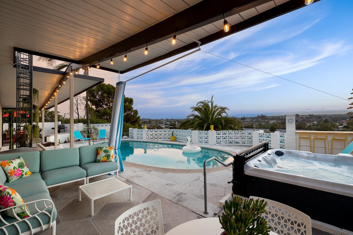 Chic Mid-Century Gem: Pool/Hot Tub/Views