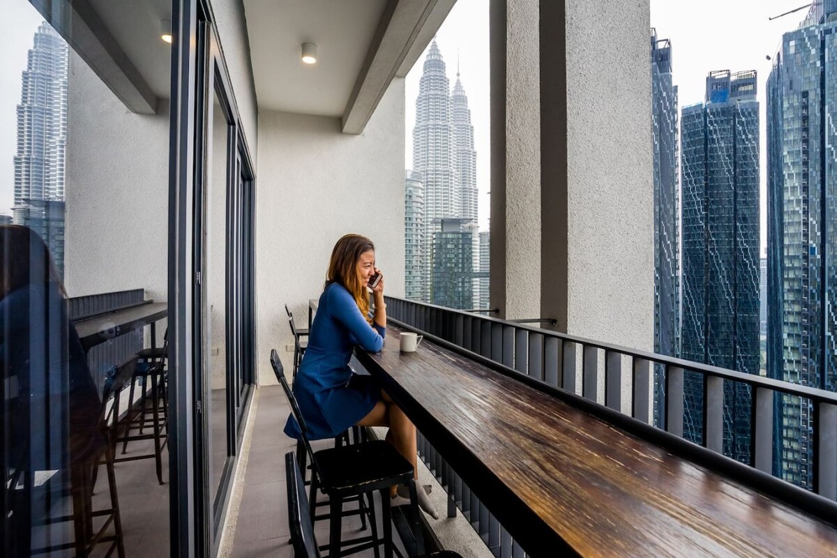 Mews#1: The ultimate Airbnb for group, 10m to KLCC