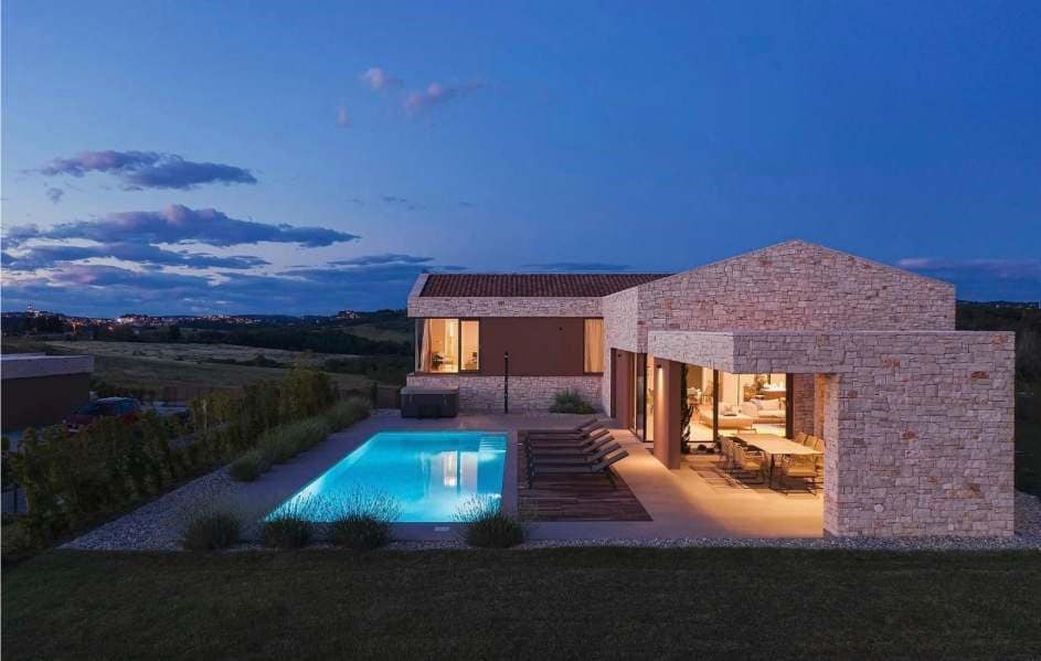 Luxury Villa Vigneto heated pool jacuzzi