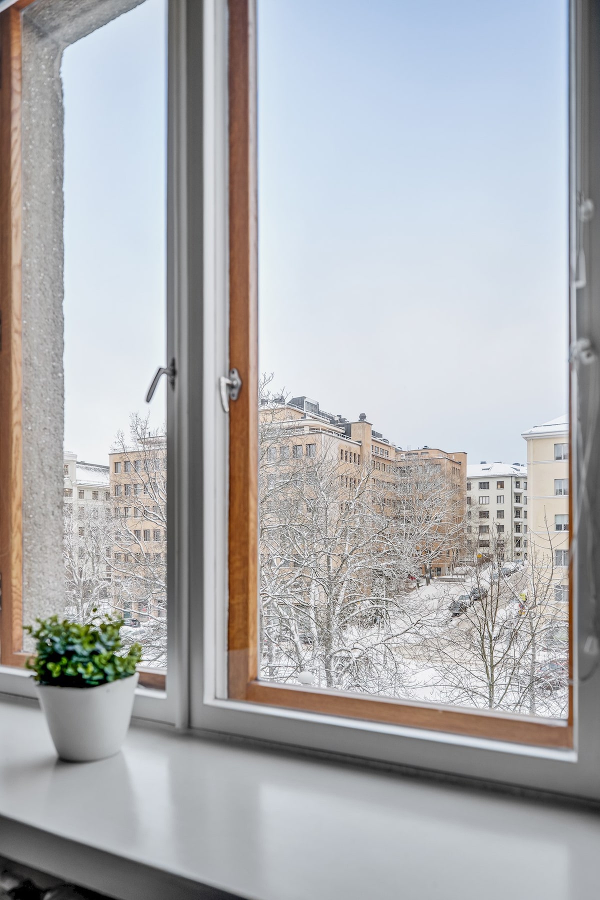 WeHost Spacious 2BR in the Helsinki center