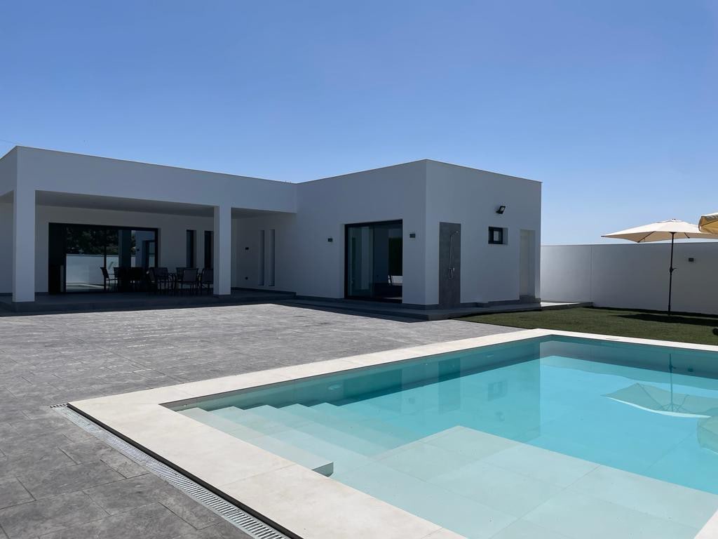 Villa de Aras, con piscina privada.