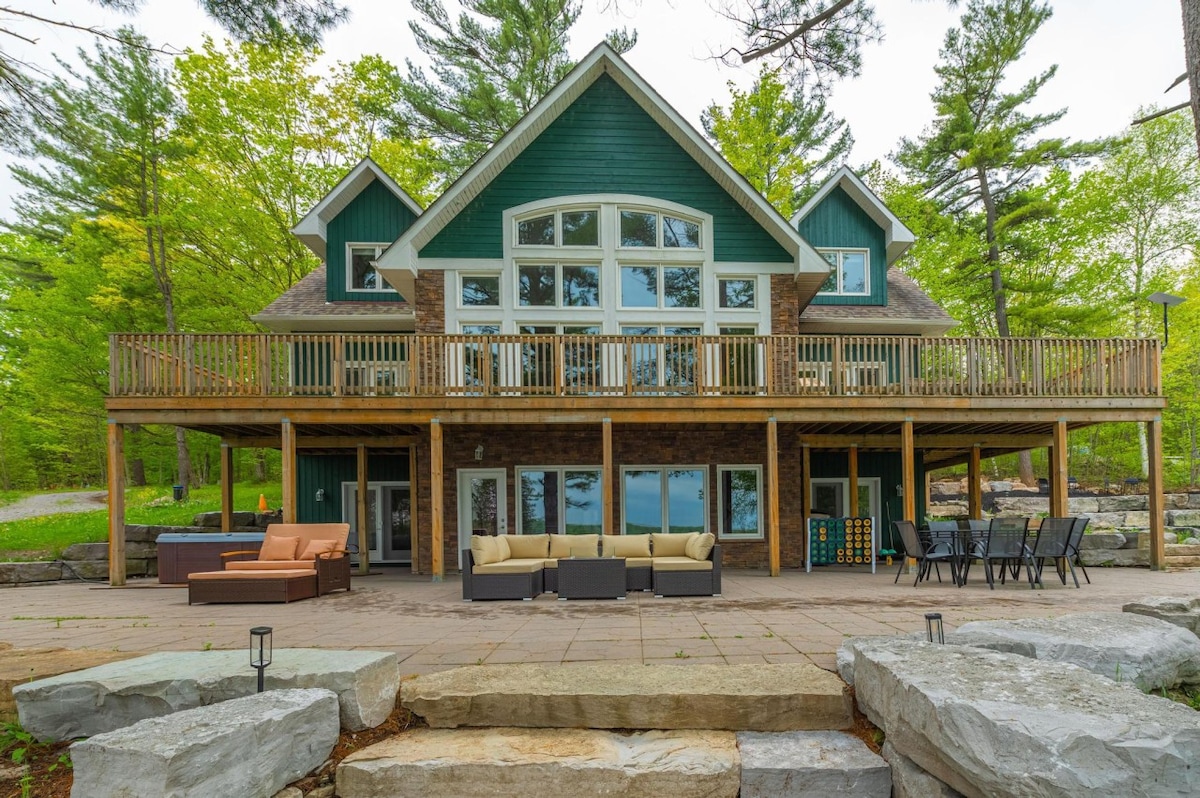 LUX Lakefront: Slps18+Pickleball+HotTub+Sauna+MORE