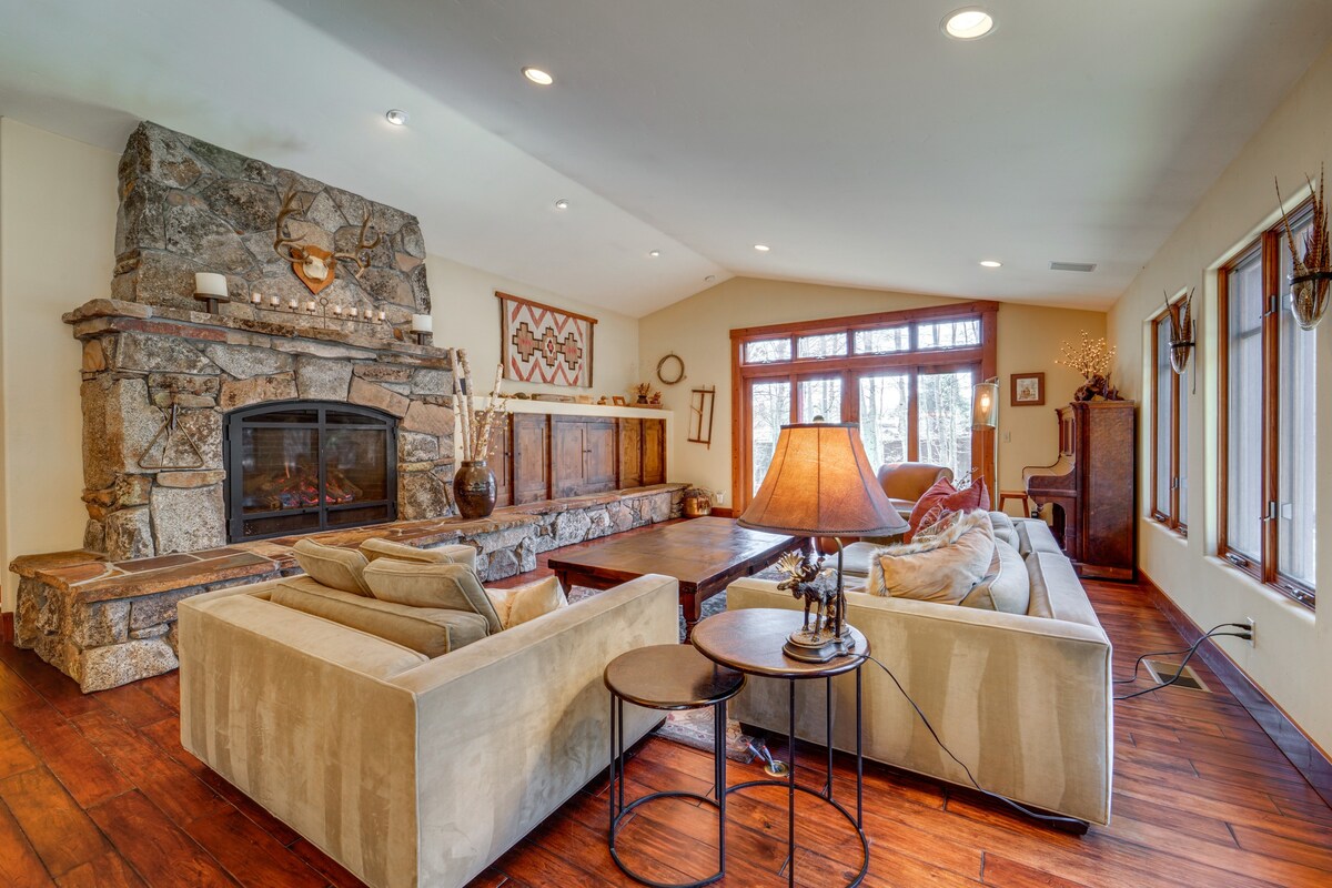 Stunning Truckee Home w/ Private Patio & Gas Grill