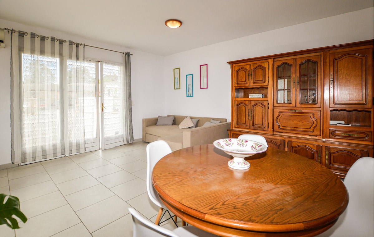 Beautiful apartment in aleria with kitchen