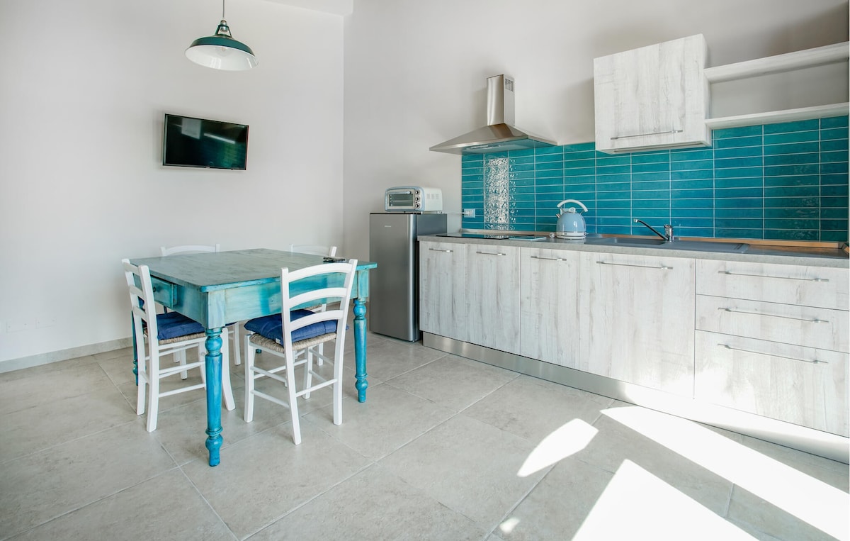 Lovely home in Casole d'Elsa with kitchen