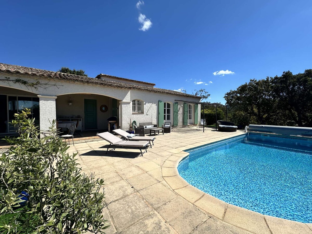 Villa climatisée avec piscine privée pour 6 person