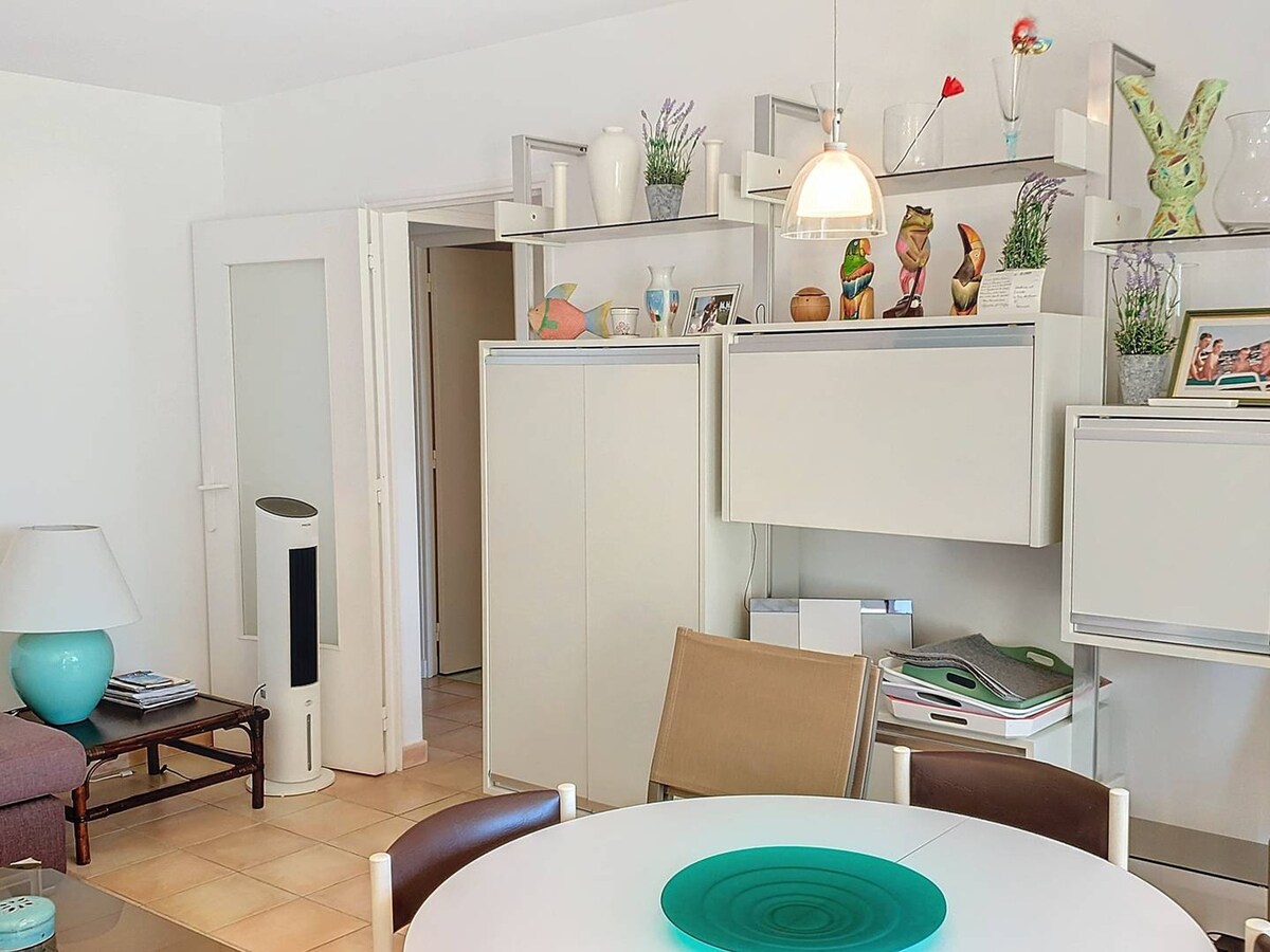 Apartment Bormes-les-Mimosas, 2 bedrooms, 4 pers.