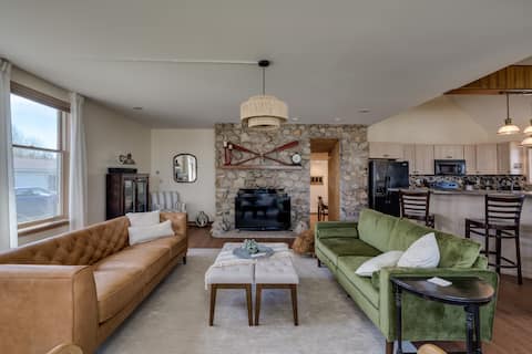 RiverBreeze Retreat - Two Homes w/ River Views