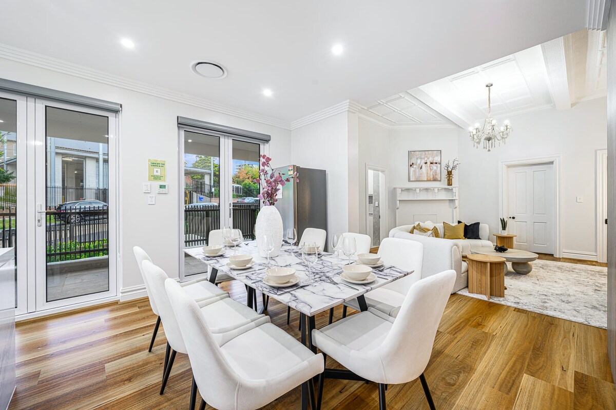 Charming 3BD Retreat in the Heart of Chatswood