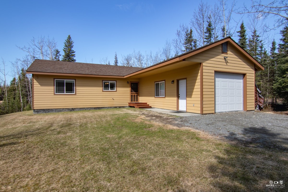 Secluded & Cozy Soldotna Home