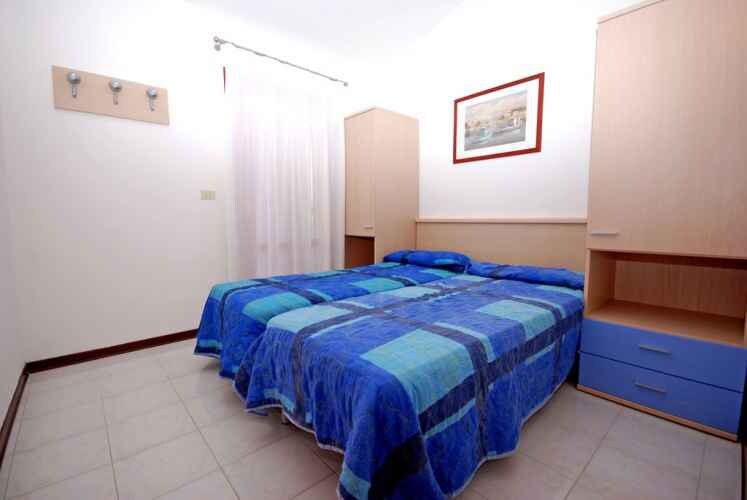 Holiday apartment with air conditioning and terrac