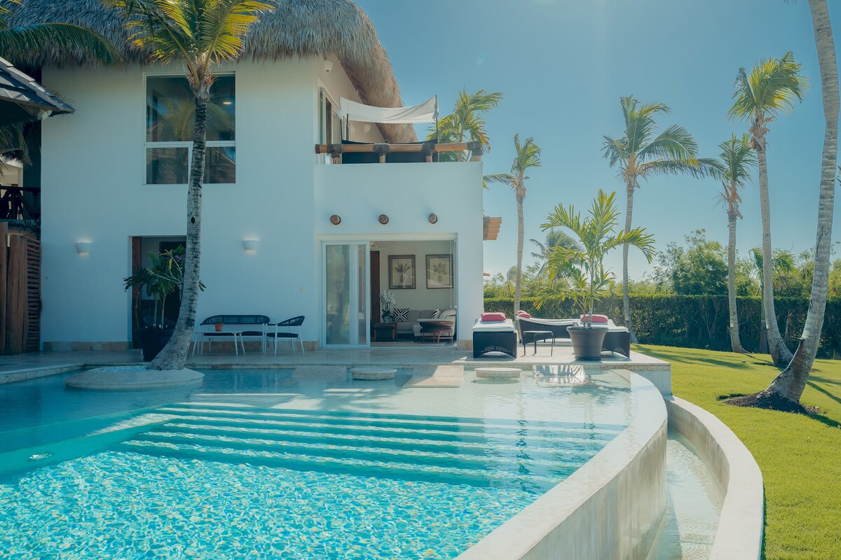 Deluxe 4-BR Ocean & Golf View Villa in Cap Cana