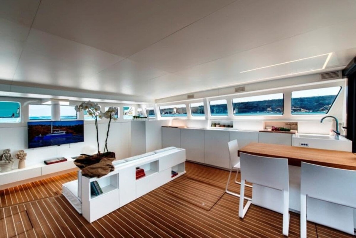Luxury catamarano 20 meters